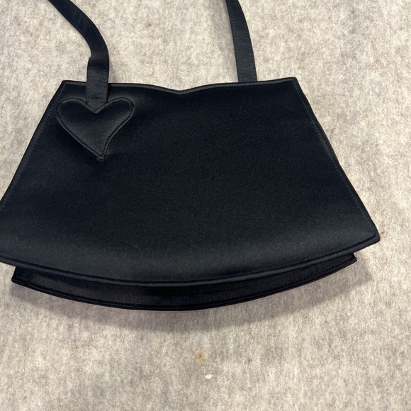 Gorgeous Victoria Secret Handbag Black Satin Cocktail Bag With Heart‎ EUC - Picture 7 of 11